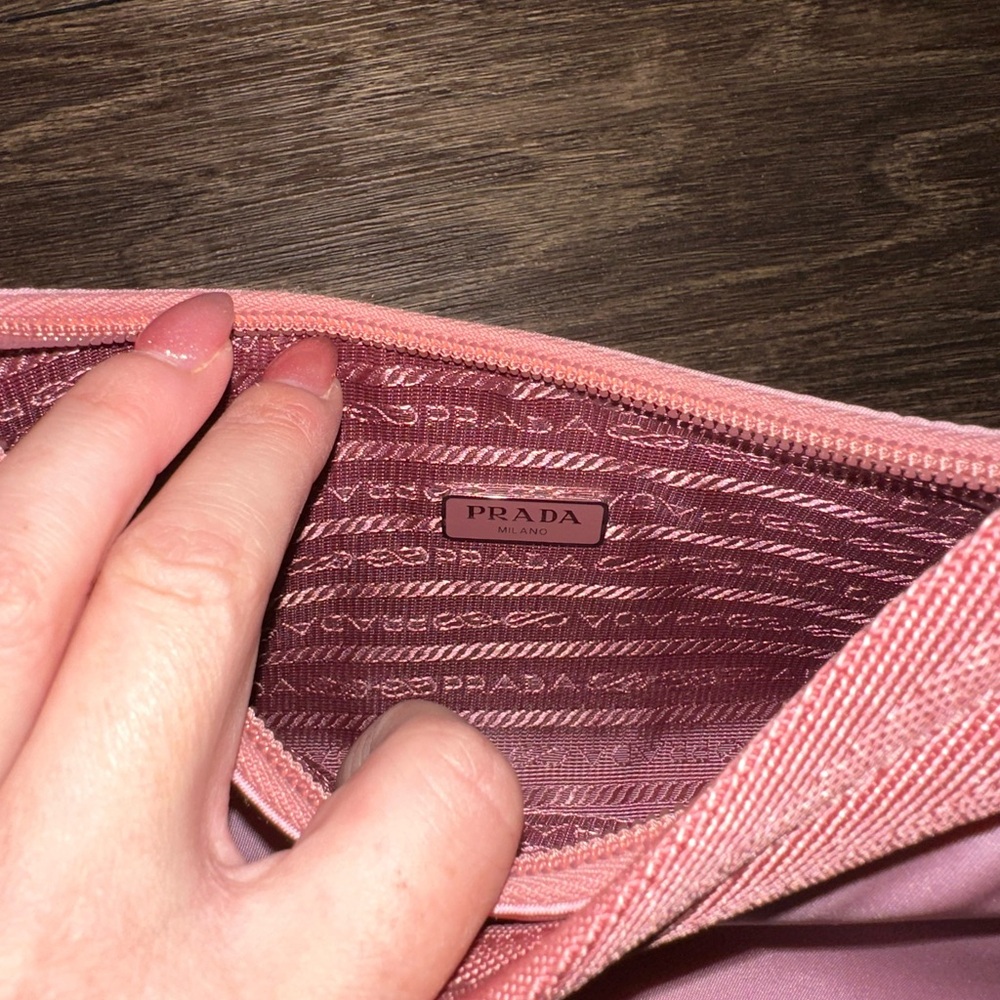 Prada Re Edition Bag Pink - Picture 5 of 6
